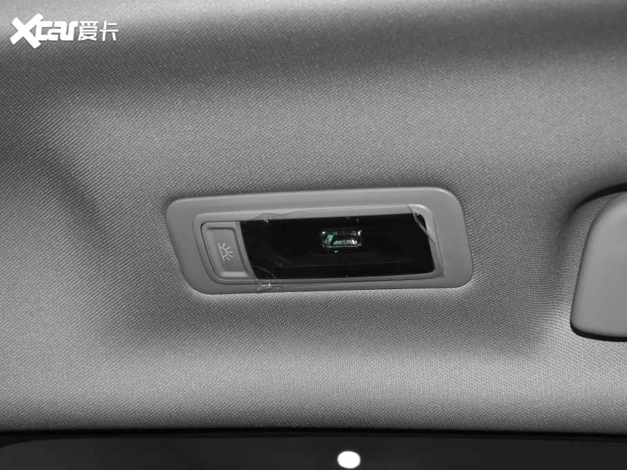 20228 PLUS Hi 390TGDI DCT(q)