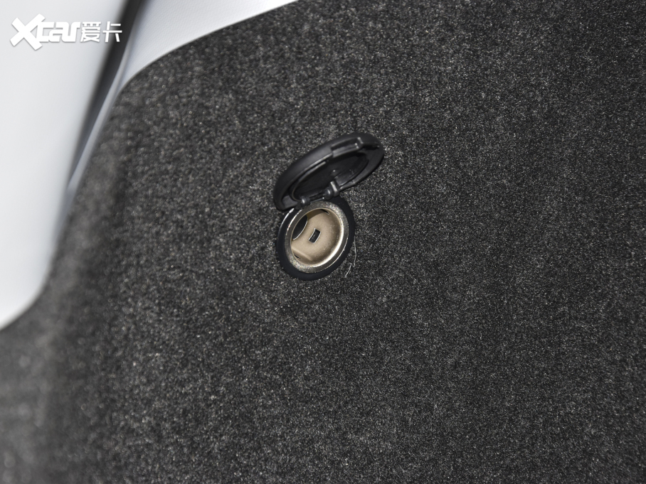 20228 PLUS Hi 390TGDI DCT