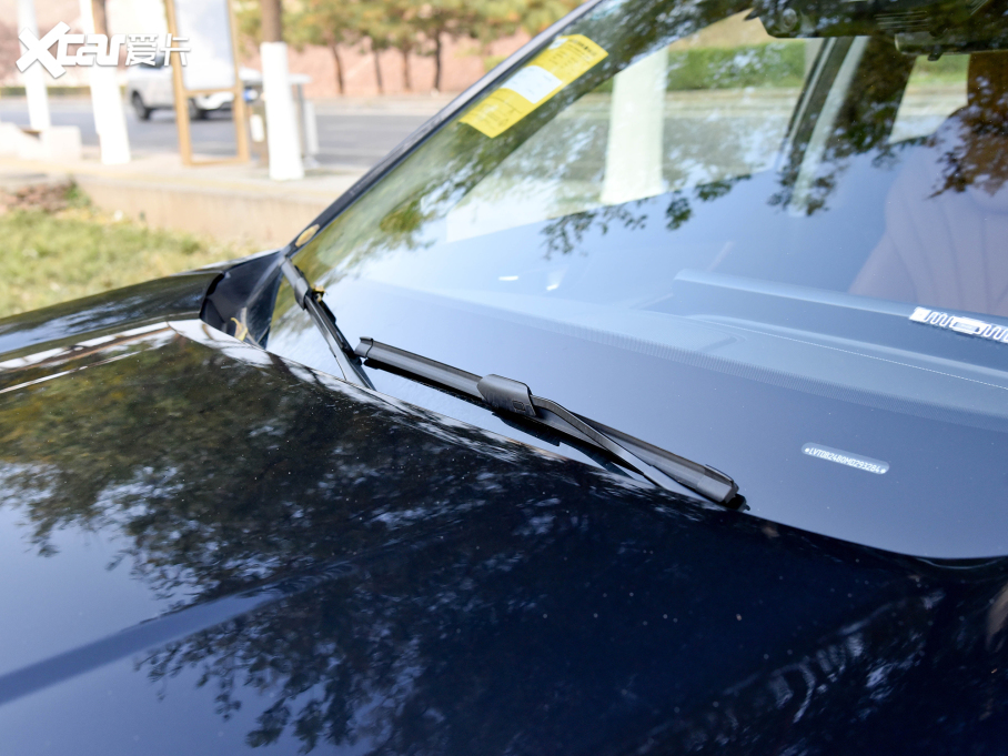 20228 PLUS Hi 390TGDI DCT