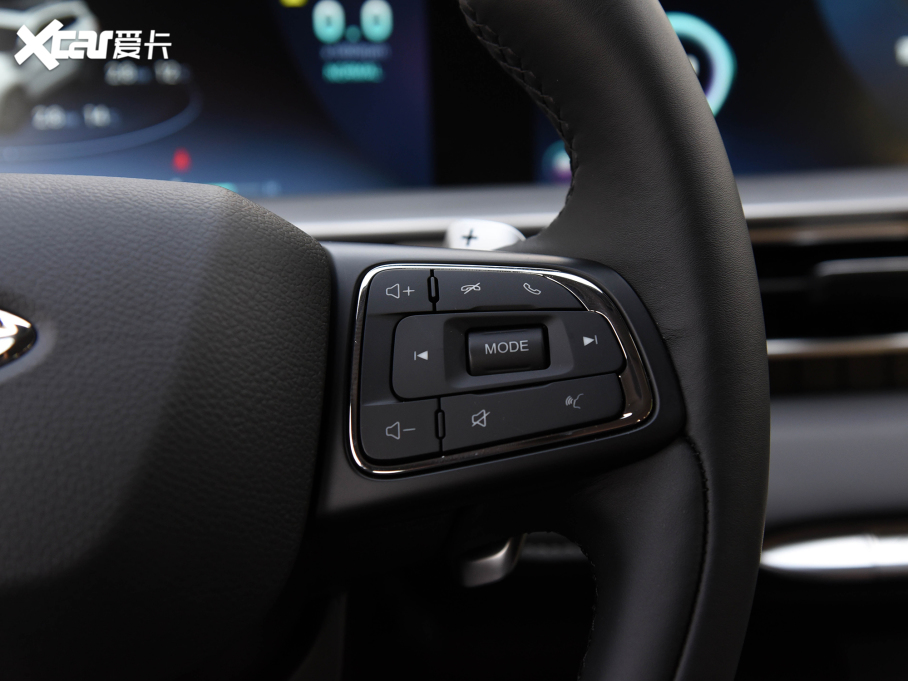 20228 PLUS Hi 390TGDI DCT