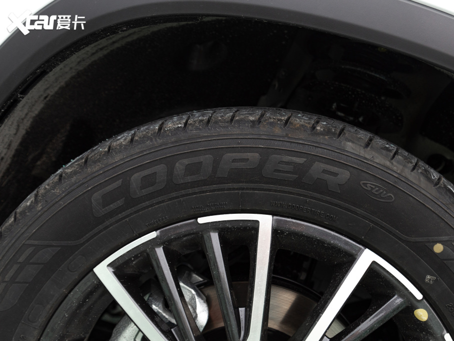 20228 PLUS Hi 390TGDI DCT