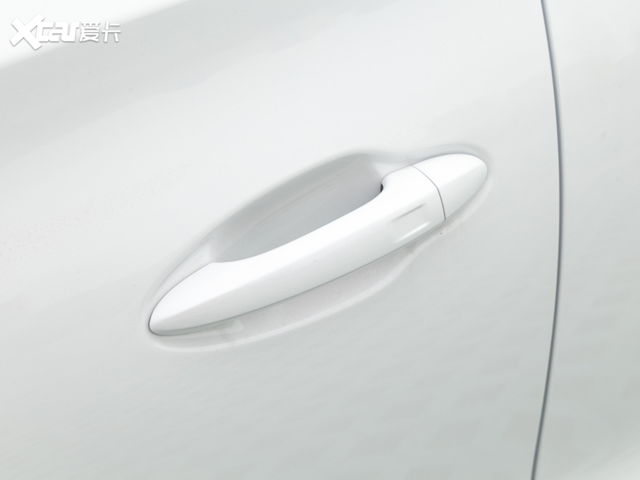 20228 PLUS Hi 390TGDI DCT