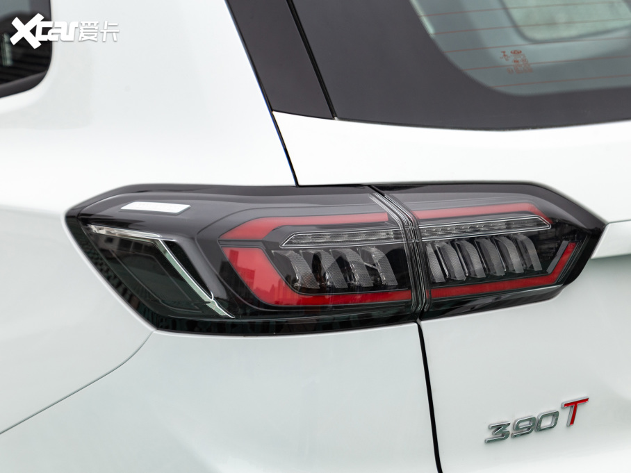 20228 PLUS Hi 390TGDI DCT