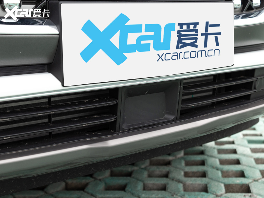 20228 PLUS Hi 390TGDI DCT