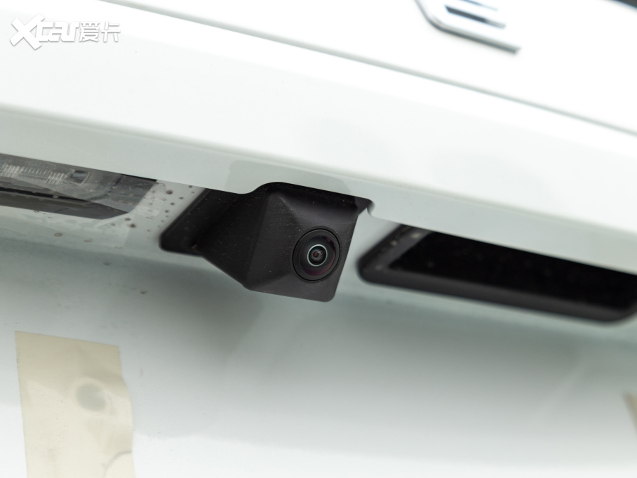 20228 PLUS Hi 390TGDI DCT