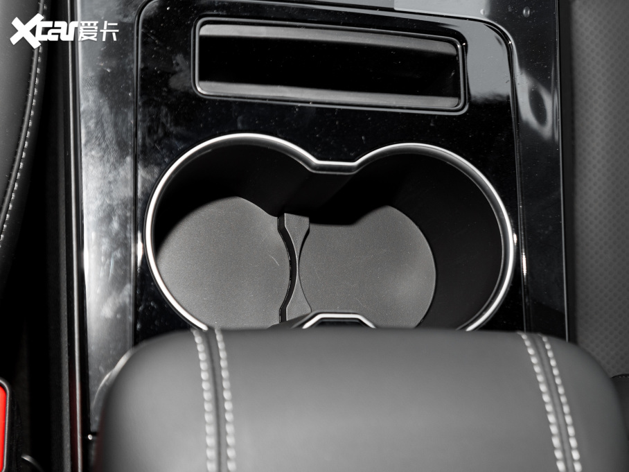 2022����8 PLUS �H�i�� 390TGDI DCT�����