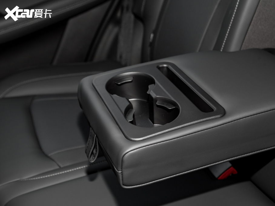 2022����8 PLUS �H�i�� 390TGDI DCT�����