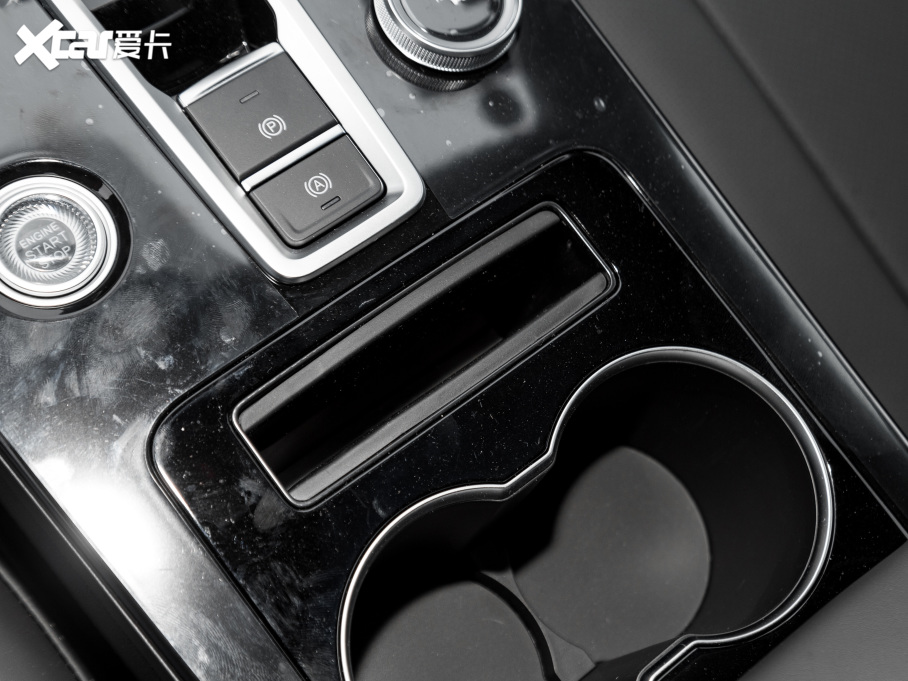 2022����8 PLUS �H�i�� 390TGDI DCT�����