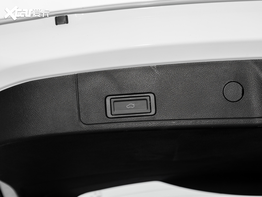 2022����8 PLUS �H�i�� 390TGDI DCT�����