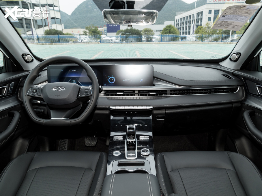 20228 PLUS Hi 390TGDI DCT