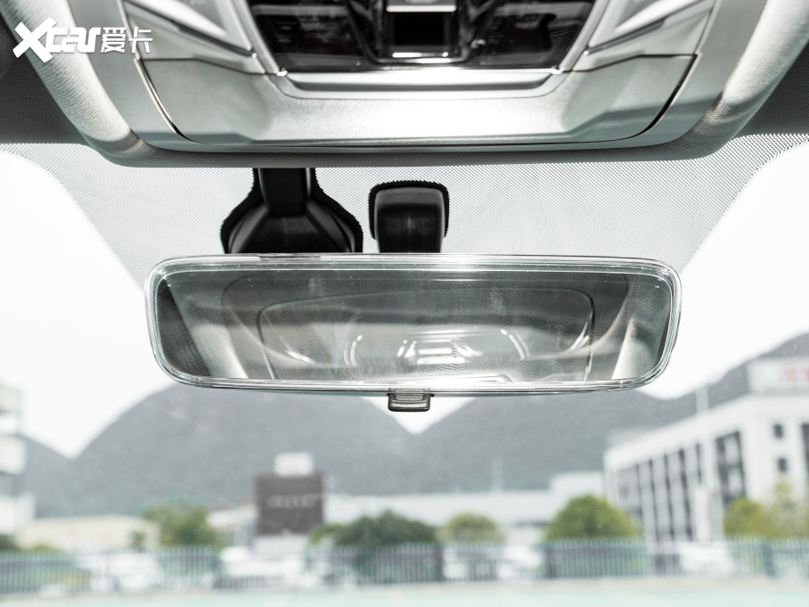 20228 PLUS Hi 390TGDI DCT