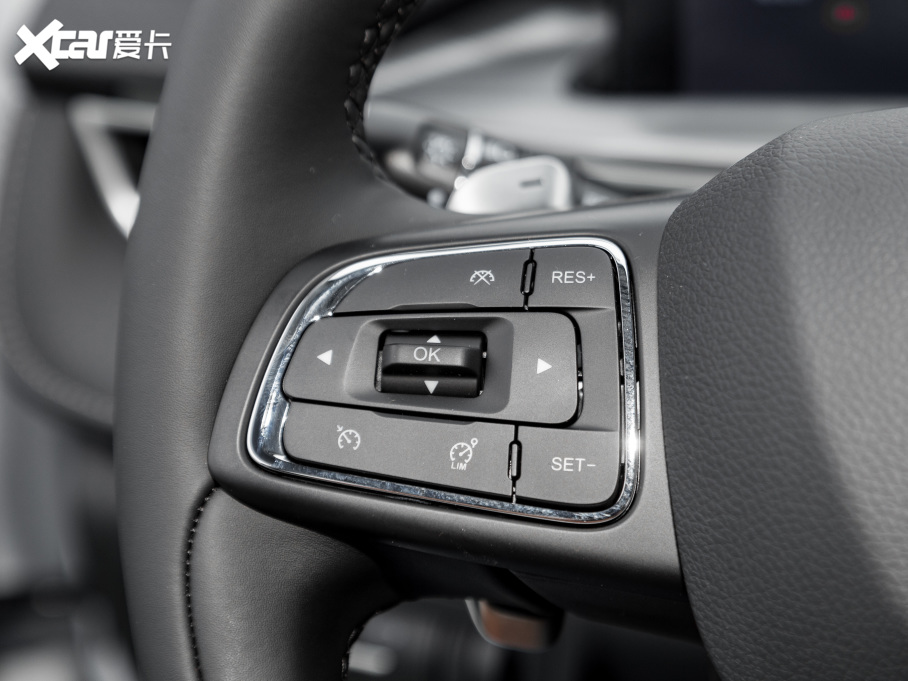 20228 PLUS Hi 390TGDI DCT