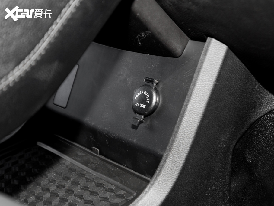 20228 PLUS Hi 390TGDI DCT