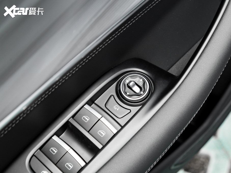 20228 PLUS Hi 390TGDI DCT