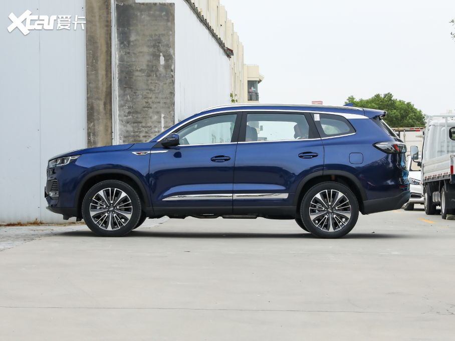 20228 PLUS Hi 390TGDI DCT