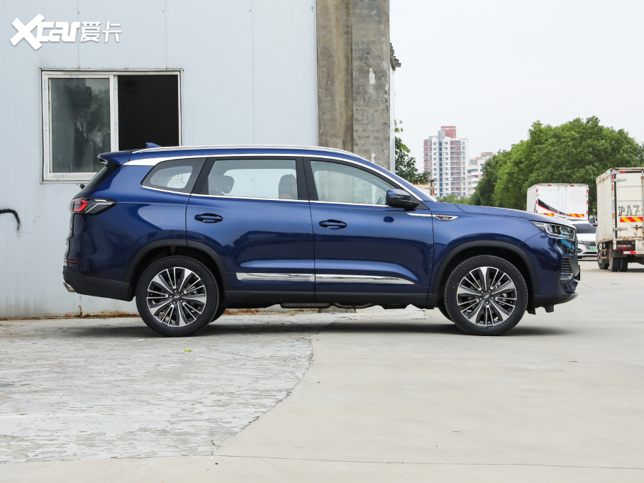 20228 PLUS Hi 390TGDI DCT