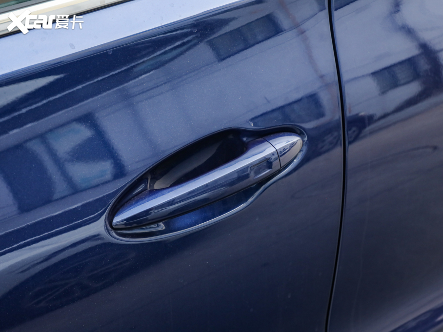 20228 PLUS Hi 390TGDI DCT