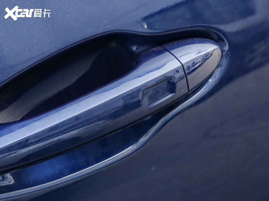 2022����8 PLUS �H�i�� 390TGDI DCT������