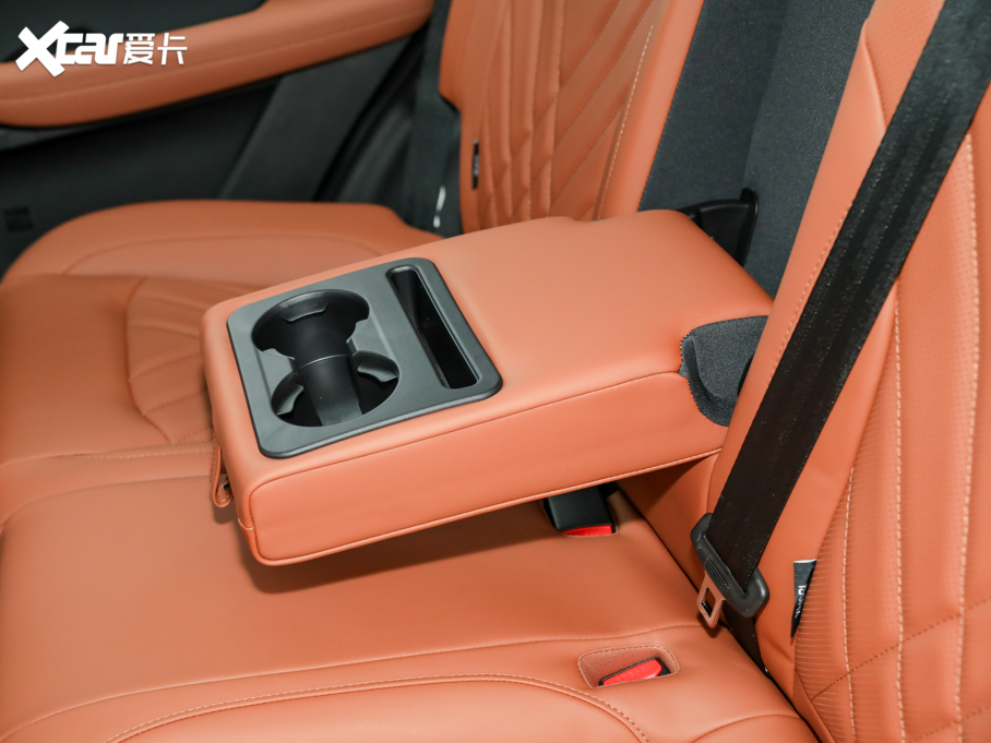 2022����8 PLUS �H�i�� 390TGDI DCT������