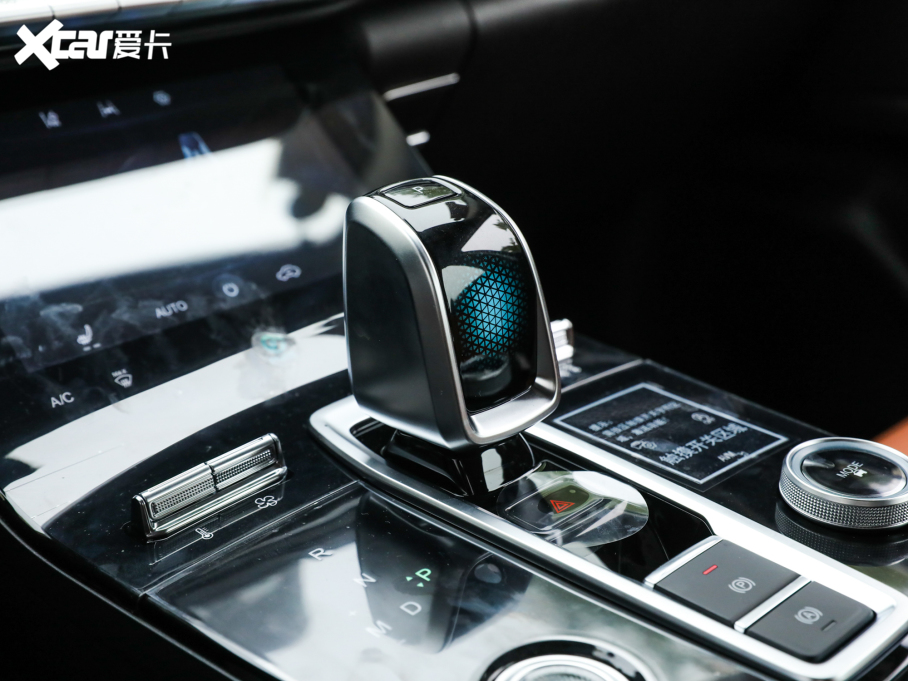 2022����8 PLUS �H�i�� 390TGDI DCT������