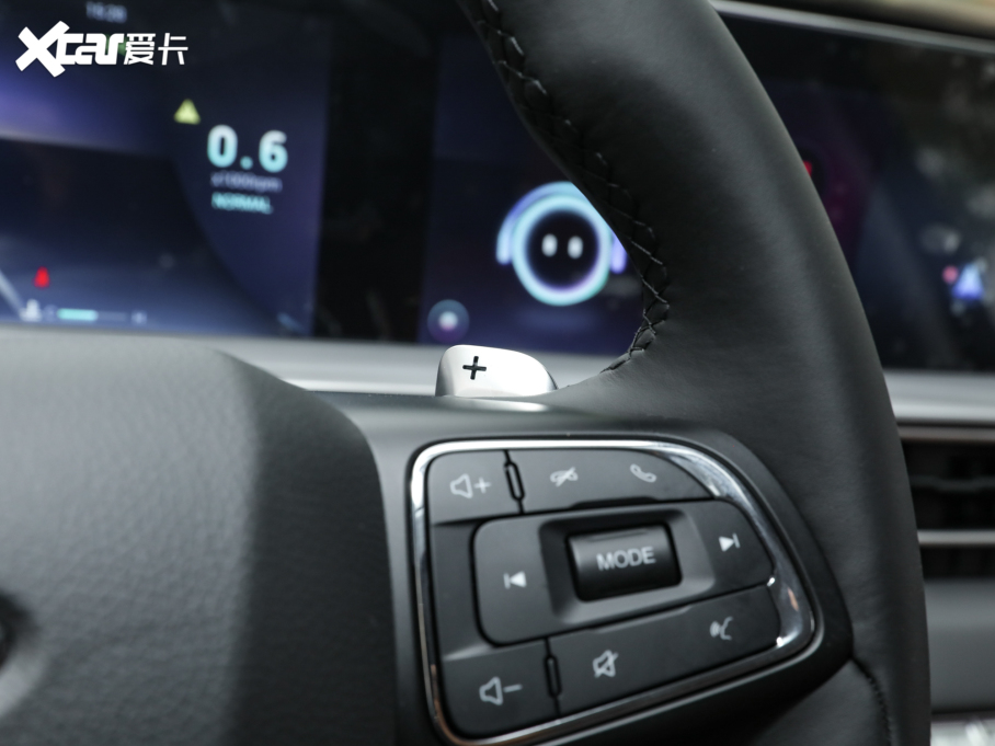 2022����8 PLUS �H�i�� 390TGDI DCT������