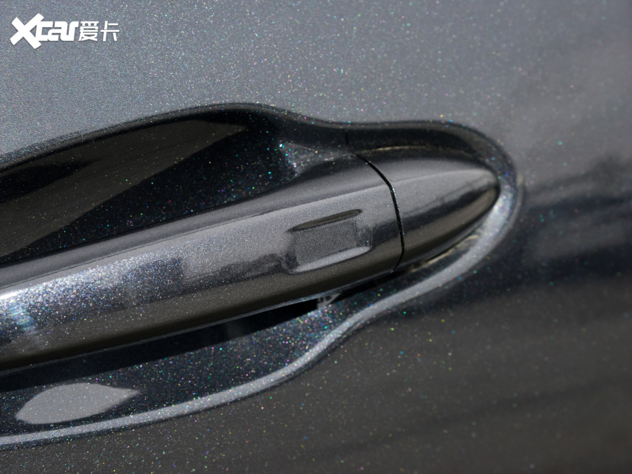 20228 PLUS Hi 390TGDI DCT+