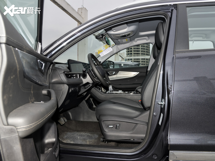 20228 PLUS Hi 390TGDI DCT+