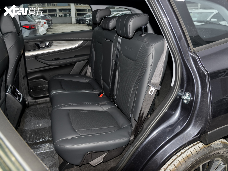 20228 PLUS Hi 390TGDI DCT+