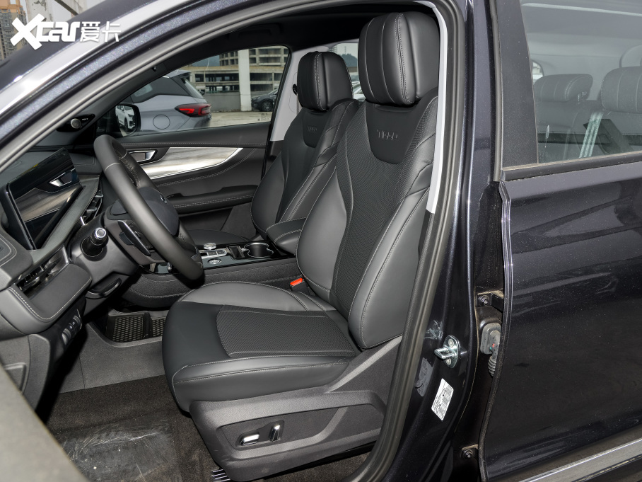 20228 PLUS Hi 390TGDI DCT+