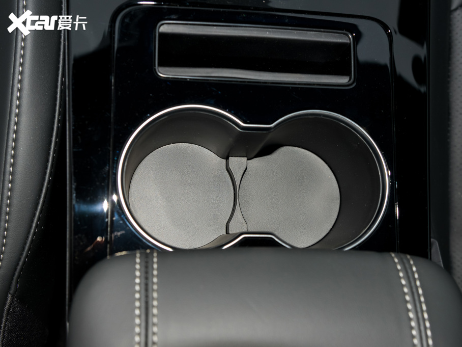 20228 PLUS Hi 390TGDI DCT+