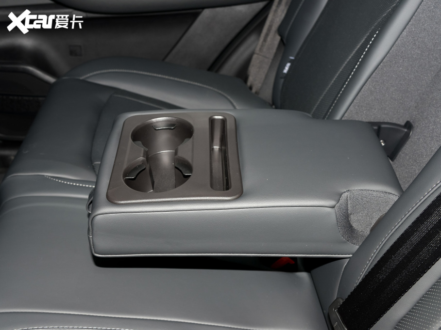 20228 PLUS Hi 390TGDI DCT+