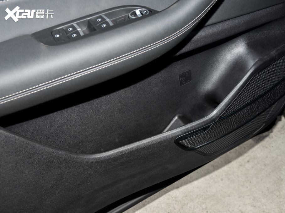 20228 PLUS Hi 390TGDI DCT+