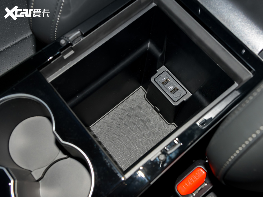 20228 PLUS Hi 390TGDI DCT+