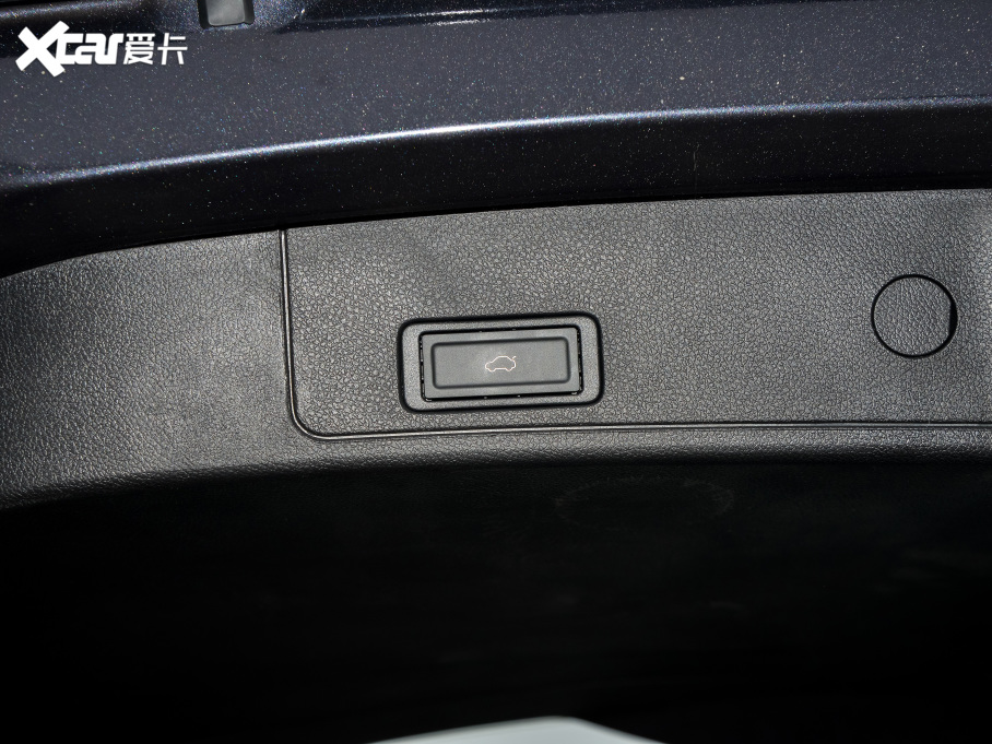 20228 PLUS Hi 390TGDI DCT+