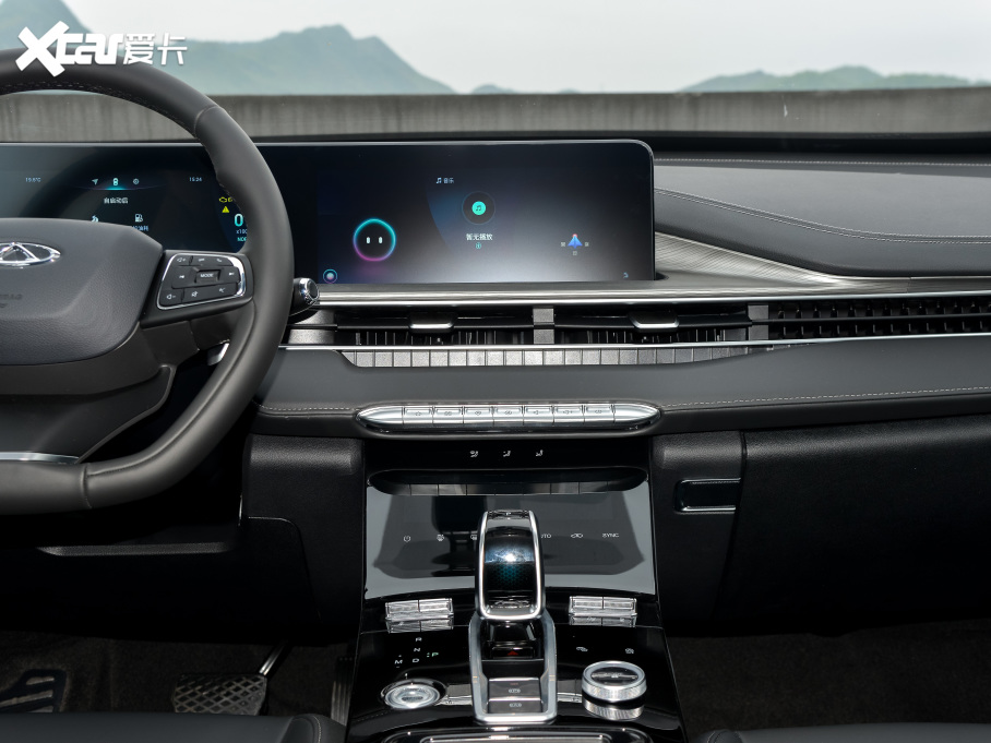 20228 PLUS Hi 390TGDI DCT+