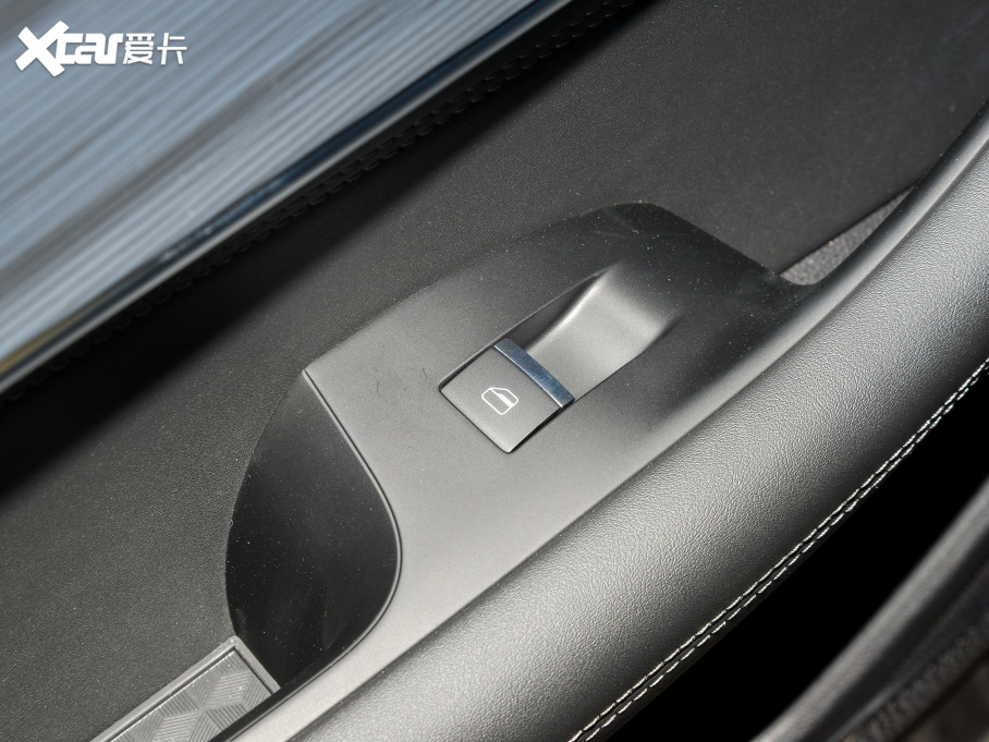 20228 PLUS Hi 390TGDI DCT+