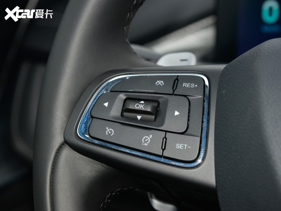 20228 PLUS Hi 390TGDI DCT+