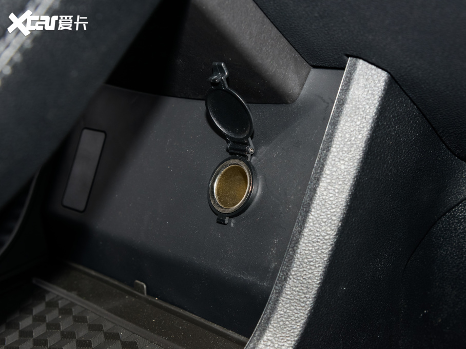 20228 PLUS Hi 390TGDI DCT+