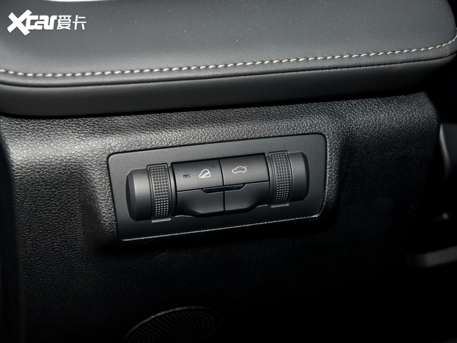 20228 PLUS Hi 390TGDI DCT+