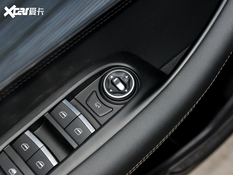 20228 PLUS Hi 390TGDI DCT+