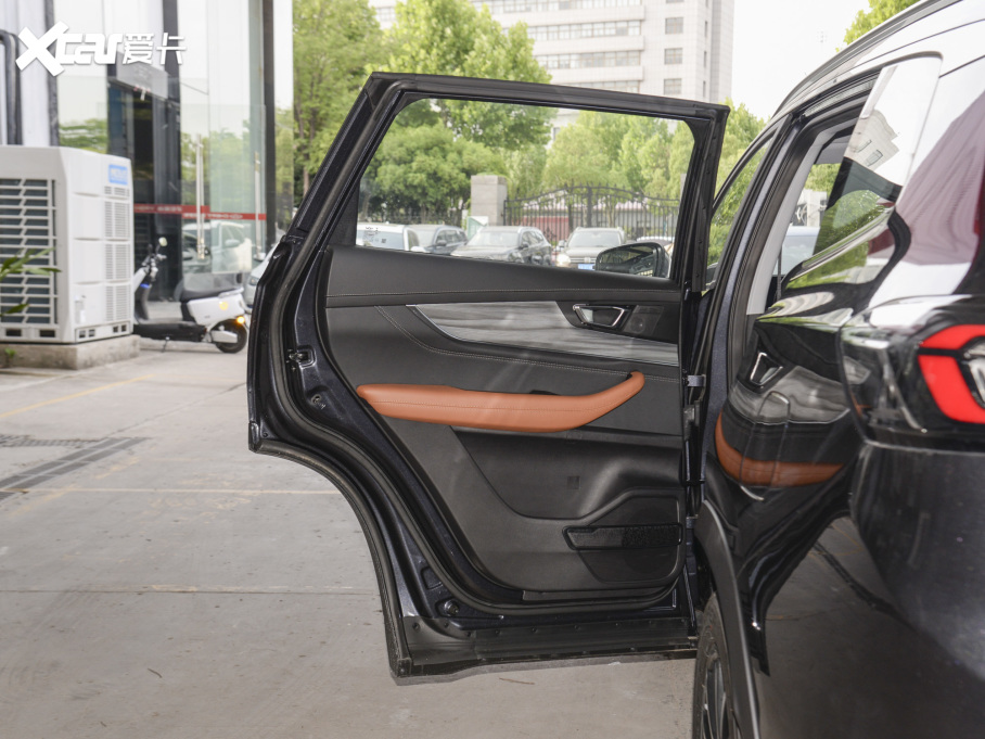 20228 PLUS 290TGDI DCT+