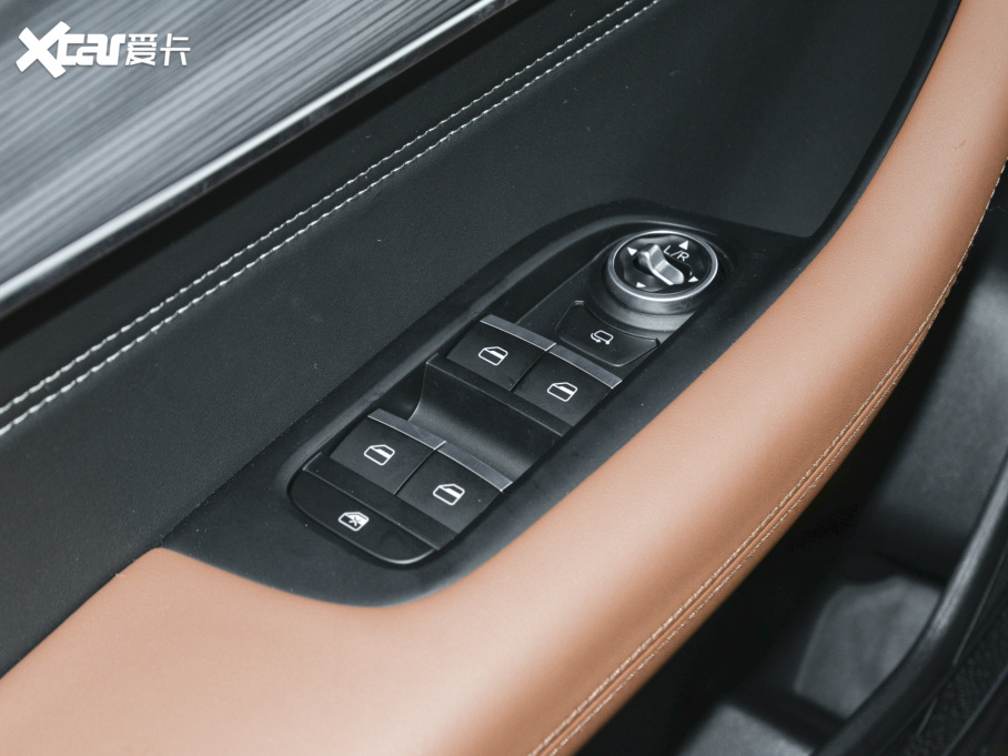 20228 PLUS 290TGDI DCT+