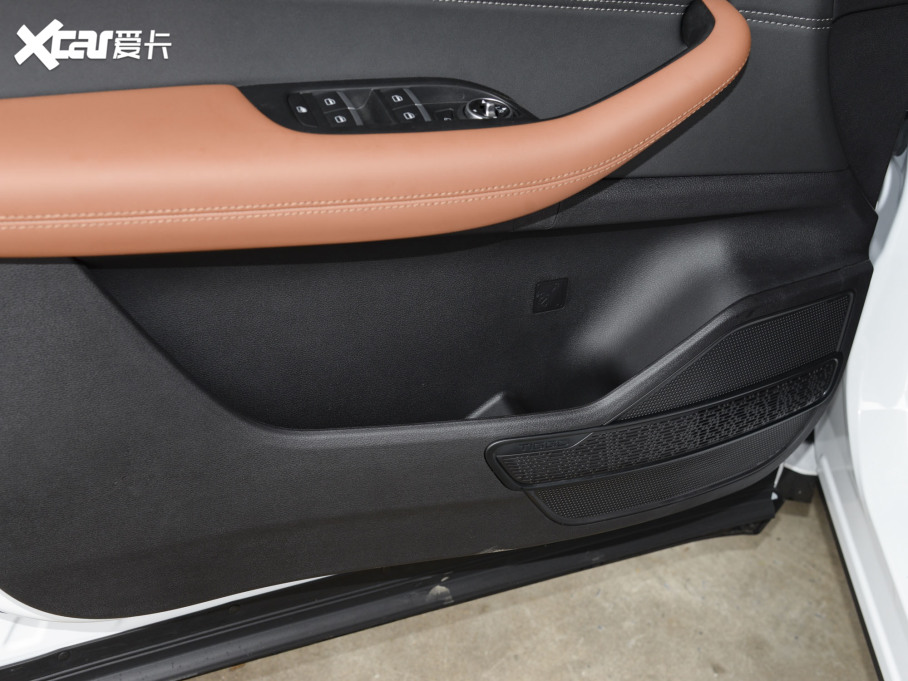 20228 PLUS Hi 390TGDI DCT+