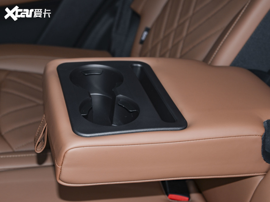 2022����8 PLUS �H�i�� 390TGDI DCT������+