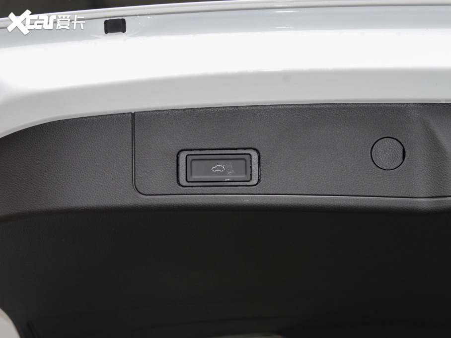 20228 PLUS Hi 390TGDI DCT+