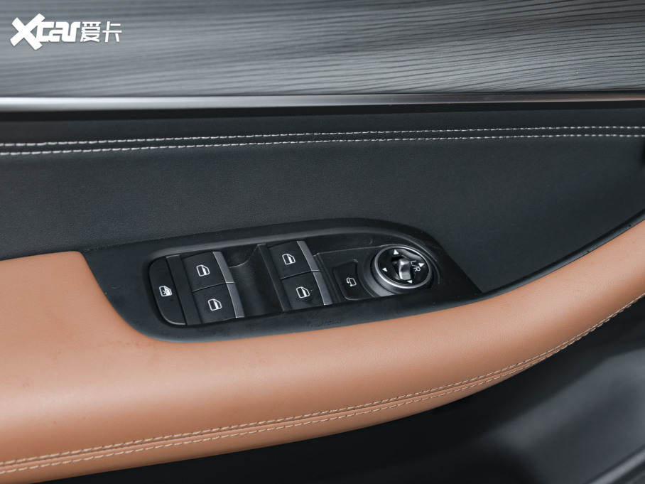 20228 PLUS Hi 390TGDI DCT+