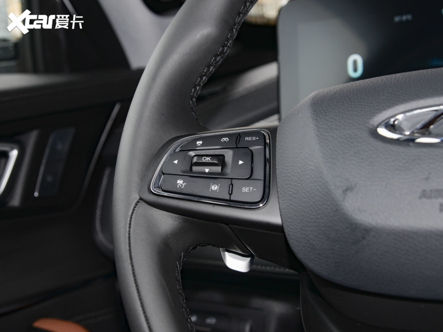 20228 PLUS Hi 390TGDI DCT+