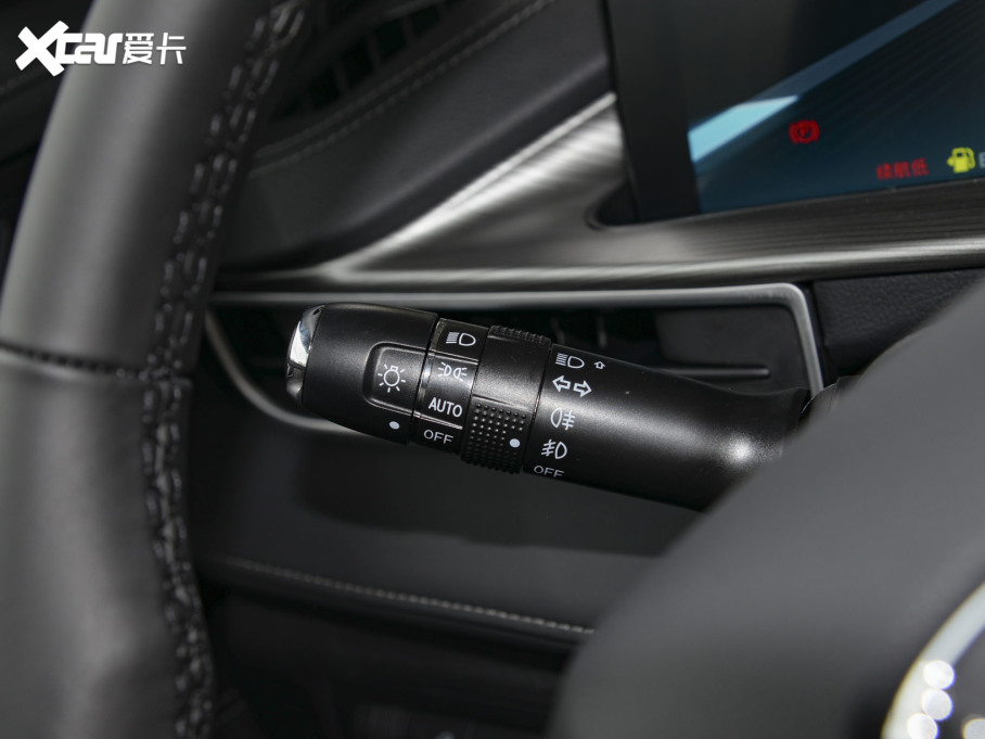 20228 PLUS Hi 390TGDI DCT+