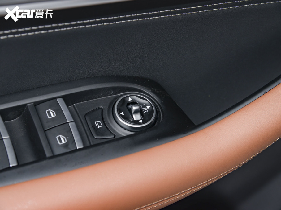 2022����8 PLUS �H�i�� 390TGDI DCT������+