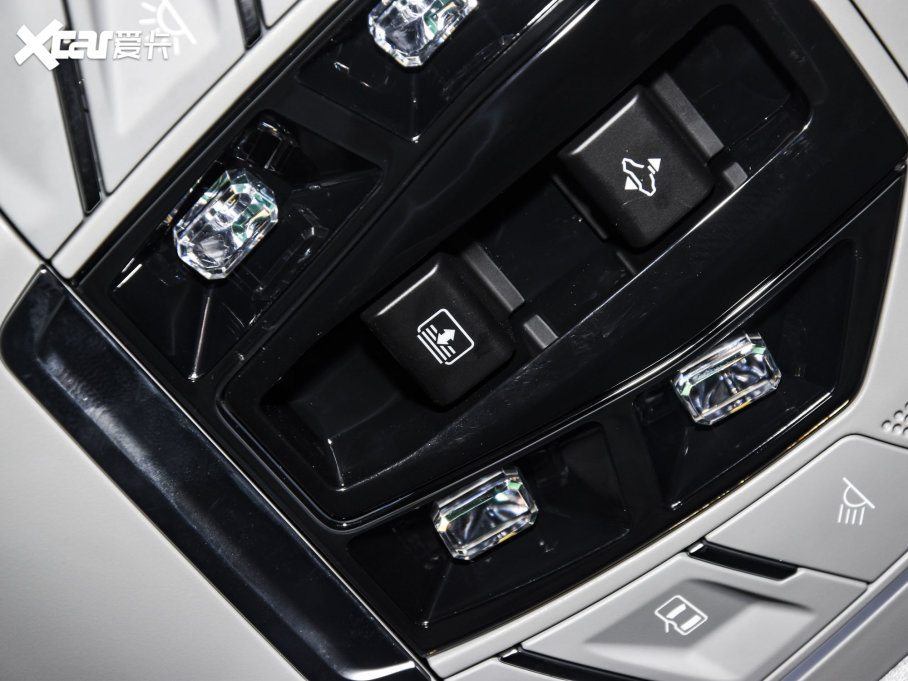 20228 PLUS 290TGDI DCT